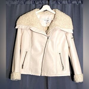 Brand name Guess jacket, brand new. Fashion style.